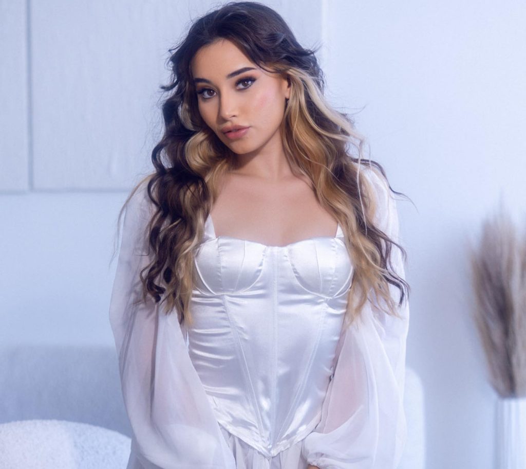 Who is Aria Lee? Bio/Wiki Age Career Net Worth 2025